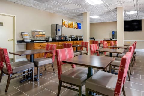 Restaurant/places to eat, Dining area, On site, Breakfast