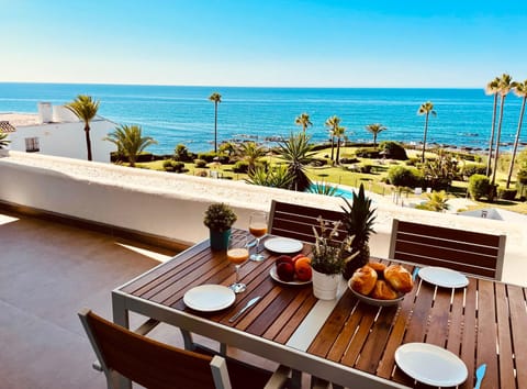 Balcony/Terrace, Food and drinks, Sea view