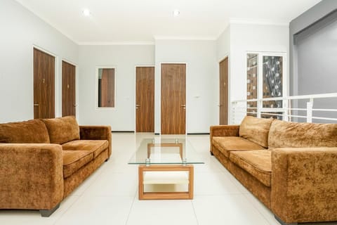 Living room, Lobby or reception