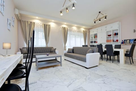 TERRACED APARTMENT - Metro to Vatican & center Appartement in Rome