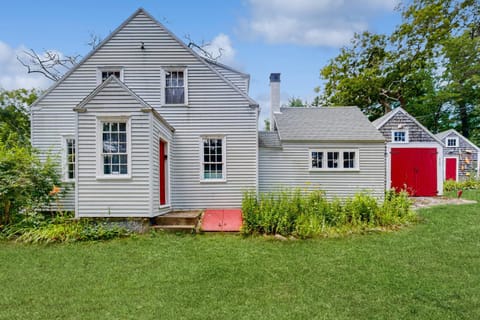 Captain Kent's Casa in Westport