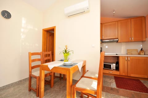 Apartman Berić Apartment in Okrug Gornji