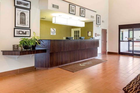 Lobby or reception, On site