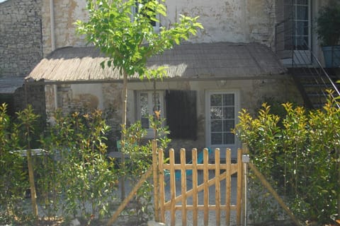 Lou mas li Pitchoun "La Melonnière" Apartment in Gordes