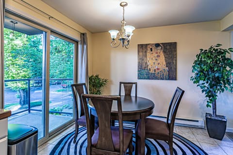 the Lanai, Best Area, 2 Bedrooms, WD, Large Balcony, Condo, 825sf Copropriété in Tacoma