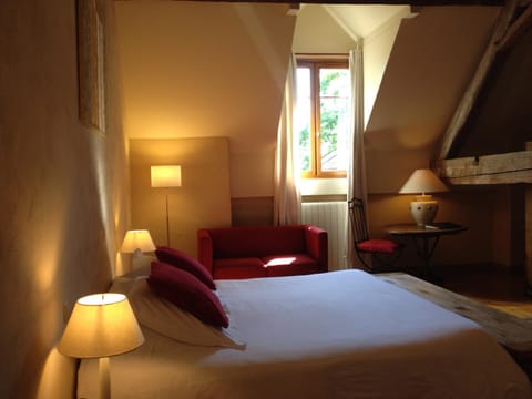 La Vallombreuse Bed and Breakfast in Menthon-Saint-Bernard