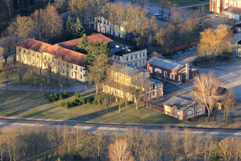 Facade/entrance, Bird's eye view