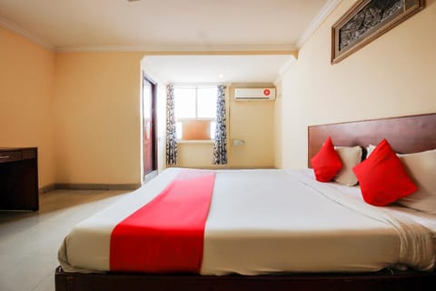 OYO 15140 Hotel Priya Residency Hotel in Secunderabad