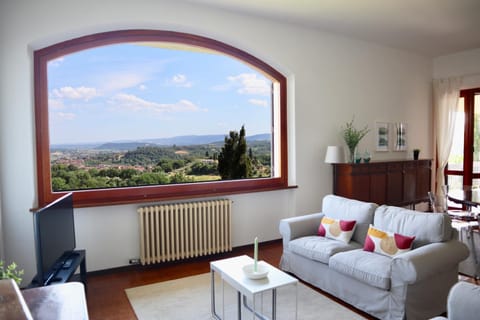 Living room, Seating area, Mountain view