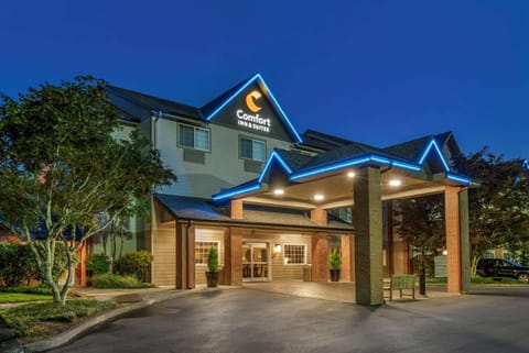 Comfort Inn & Suites Tualatin - Lake Oswego South Hotel in Clackamas County