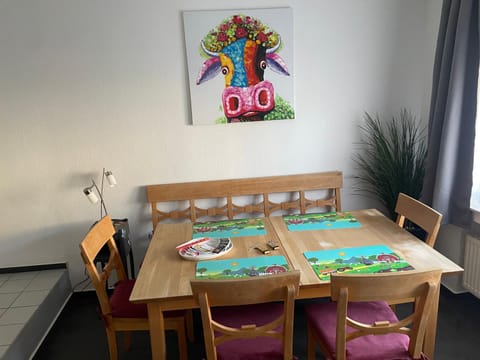 Decorative detail, Dining area