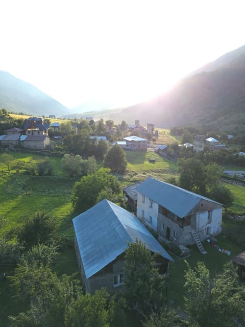 Neighbourhood, Bird's eye view