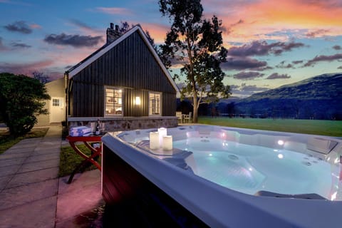 Night, Natural landscape, Hot Tub, Mountain view