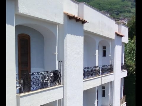 Property building, View (from property/room), Balcony/Terrace