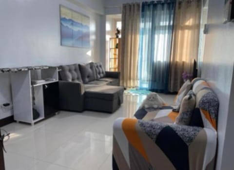 F-10C Parkside Villas guesthouse in Pasay