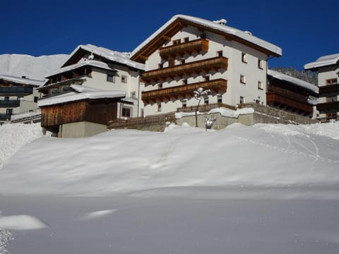 Property building, Winter