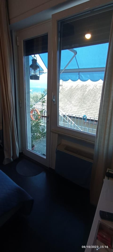 View (from property/room), Photo of the whole room