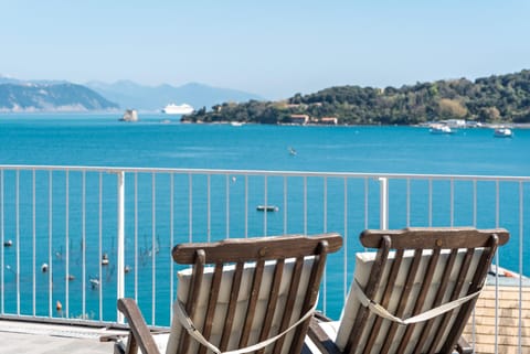 Solarium, View (from property/room), Balcony/Terrace, Sea view