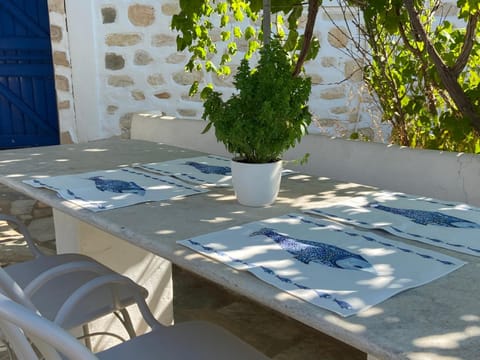 Villa Ambelas - Traditional House Haus in Paros, Greece