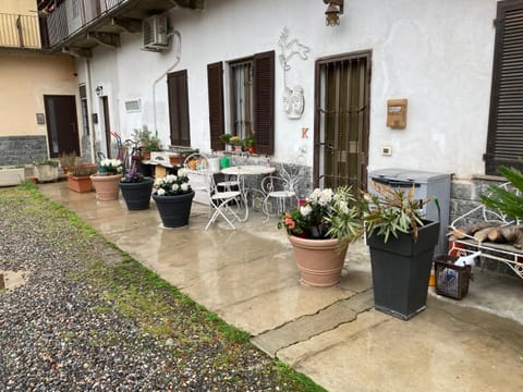 Inner courtyard view