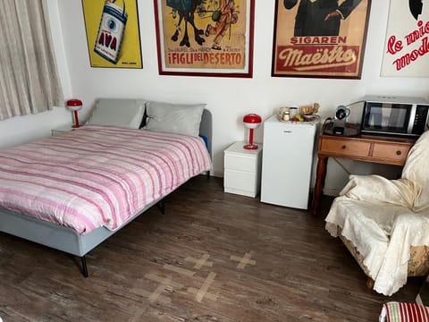 Room Saronno + B&B Bed and Breakfast in Saronno