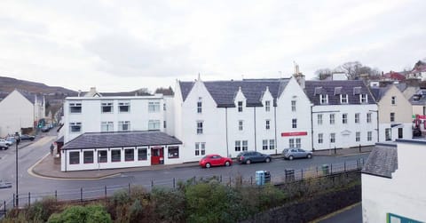 Property building, Location