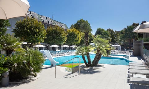 Pool view, Swimming pool