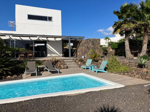 Majanicho Rock - villa with heated pool Villa in Maxorata