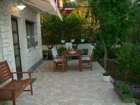 Apartmani A1 Marina, Okrug Gornji Apartment in Okrug Gornji