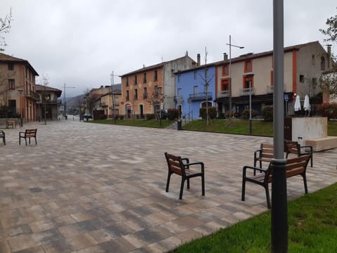 Habitatge Turístic Cal Ferrer Condo in Garrotxa