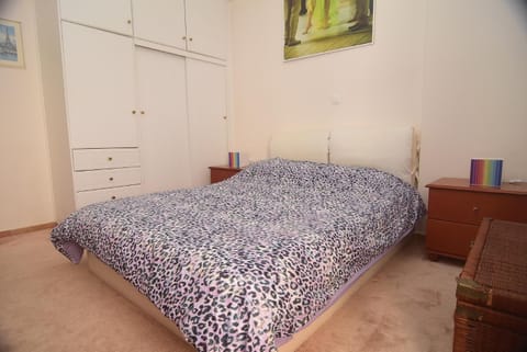 Theo and Kaiti Apartment in East Attica Regional Unit, Greece