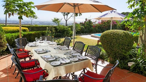 Somerset Sights B&B Bed and Breakfast in Cape Town