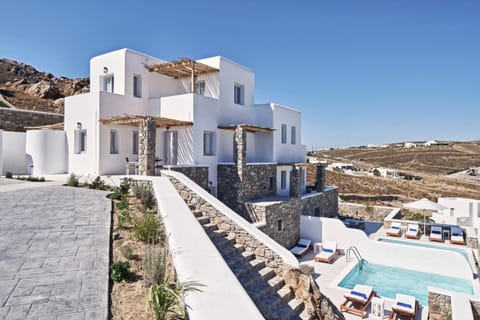 Property building, Pool view, Sea view