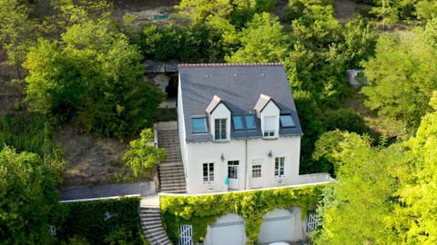 Property building, Bird's eye view