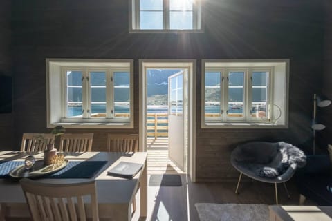 View (from property/room), Living room, Seating area, Dining area