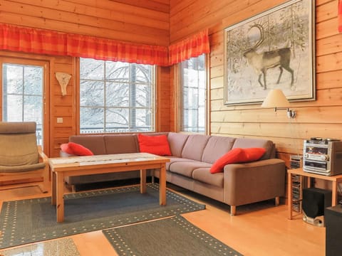 Holiday Home Riekkoluosto by Interhome Haus in Rovaniemi