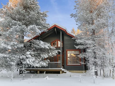 Holiday Home Riekkoluosto by Interhome Maison in Rovaniemi