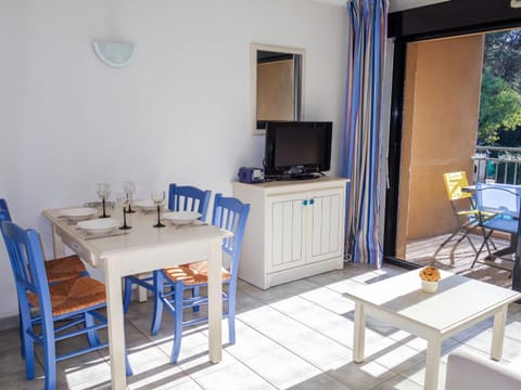 Apartment La Marina by Interhome Apartamento in Sanary-sur-Mer