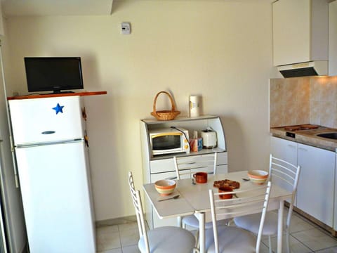 Studio Marseillan-Plage, 1 pièce, 4 personnes - FR-1-387-139 Apartment in Marseillan