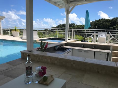 Balcony/Terrace, Pool view, Sea view