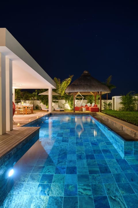 Luxurious Villa - Beach 1039m, Golf & Malls 4mn Villa in Grand Baie
