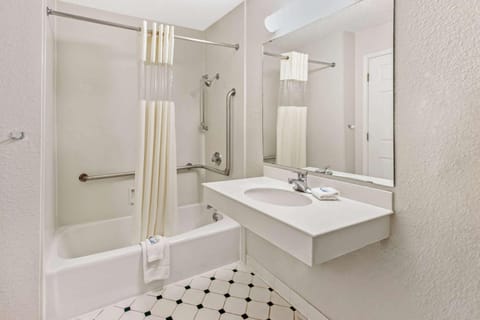 Bathroom, Photo of the whole room, On site, ADAM