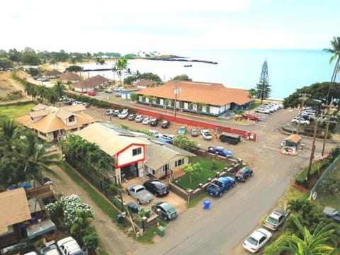 Restaurant/places to eat, Bird's eye view, Beach