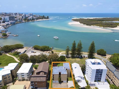 Golden Shores Unit 1 21 Landsborough Parade Apartment in Golden Beach