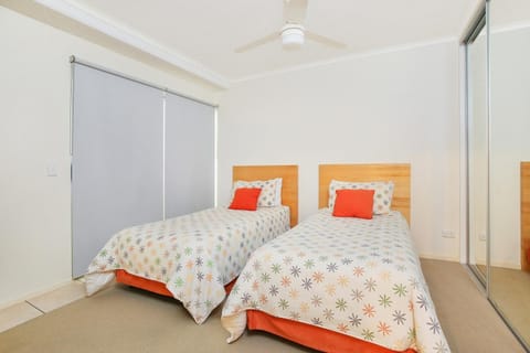 Seabourn Unit 102, 56 Lower Gay Tce Caloundra Condo in Kings Beach
