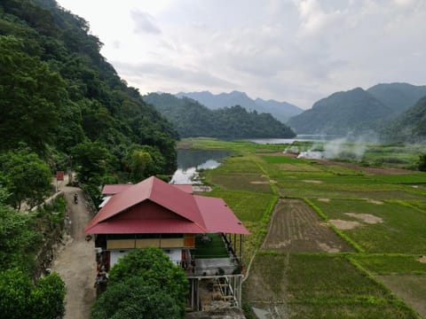 Trần Thực homestay-Ba bể Bed and Breakfast in Laos