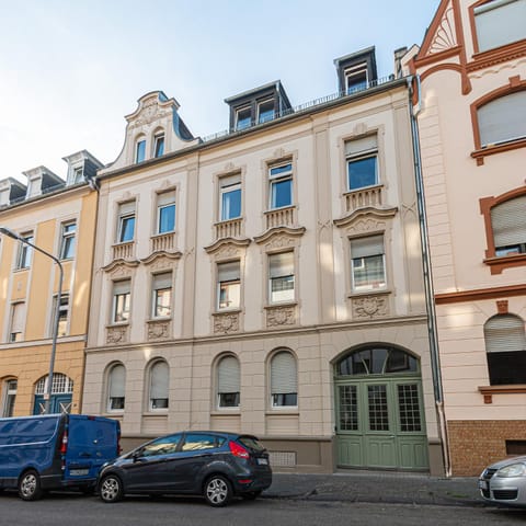 Property building, Facade/entrance
