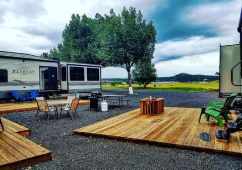 Grand Canyon RV Glamping Hotel in Williams