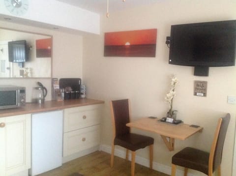 Crossways Tavern Apartment in East Devon District