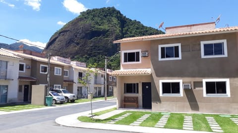 Facade/entrance, Natural landscape, Summer